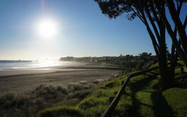 Number 28 Oakura Circle