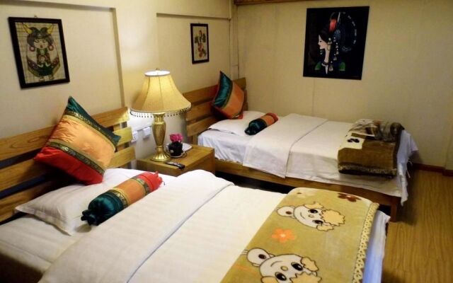 Lijiang One-in-hundred Inn