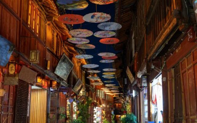 Lijiang Passing-Cloud Resort