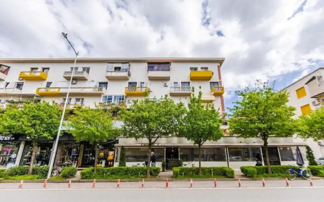 Modern Apartment With Scenic Views Earthy Vibes
