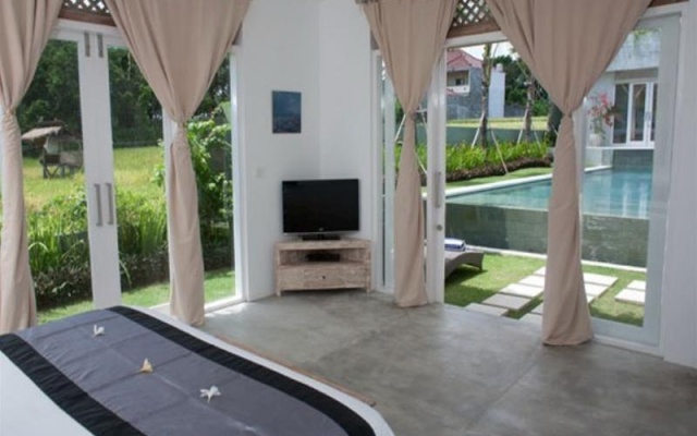 Villa Leoli – Guest Rooms – Kerobokan Kelod