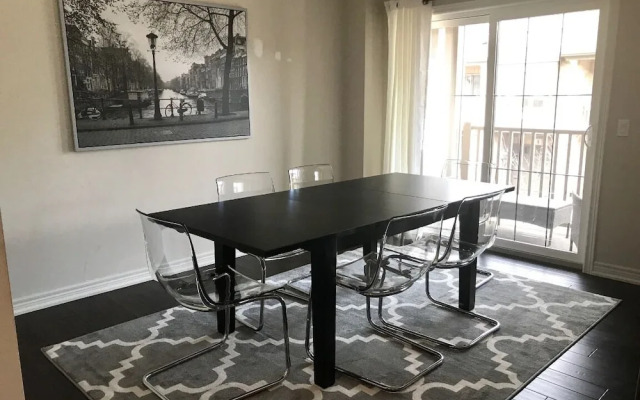 Quiet Town Home at Lake Ontario