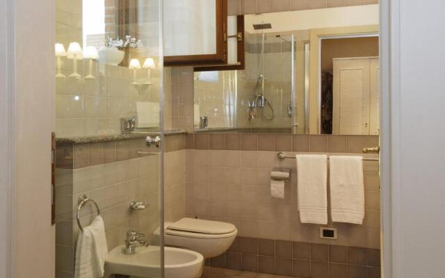 Отель Serravalle Golf