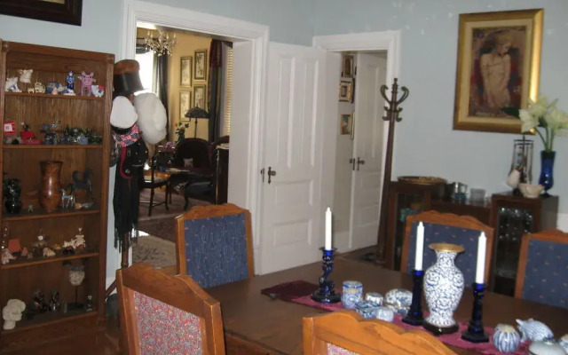 The Mermaids' Porch Bed and Breakfast