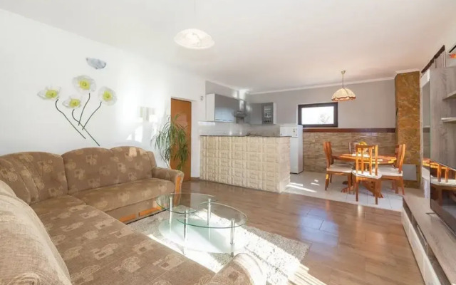 Cozy Nook Apartment Kastel Stari