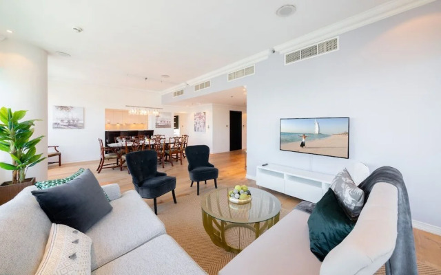 Marina Quays by MaisonPrivee