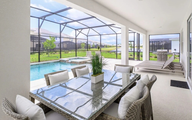 Upstay - Magic Mansion w Pool-spa-cinema-games