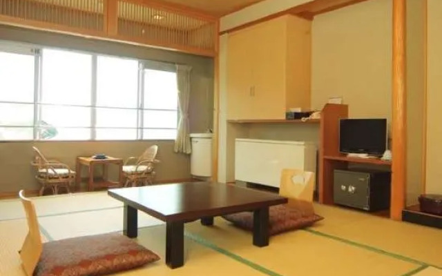 Sea Breeze Inn Yamahichi