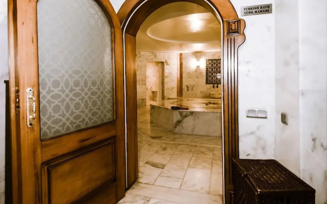 Lamos Hotel