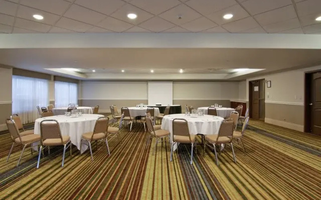 Holiday Inn Sherwood Park Conference Ctr
