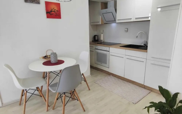 Comfortable Crikvenica Apartment With Terrace and Wifi