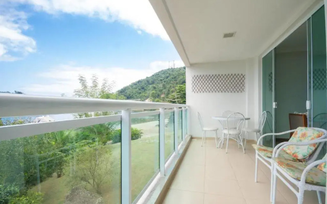 Apartamento pé na areia, vista cinematográfica!