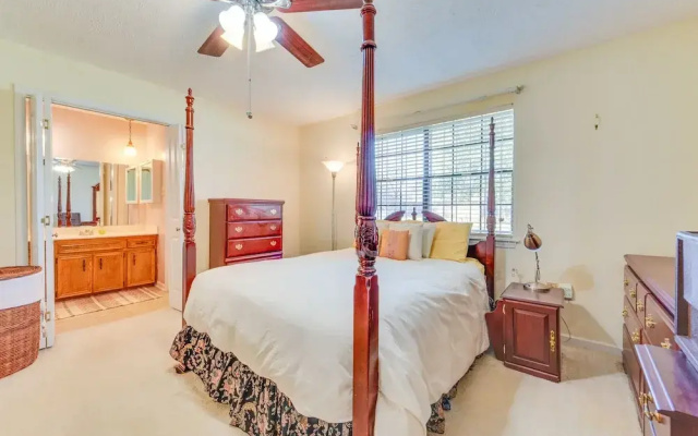 Baton Rouge Retreat w/ Private Patio!