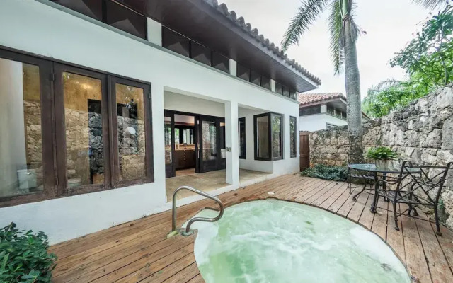 Wonderful 5BR Villa w Jacuzzi at Ingenio