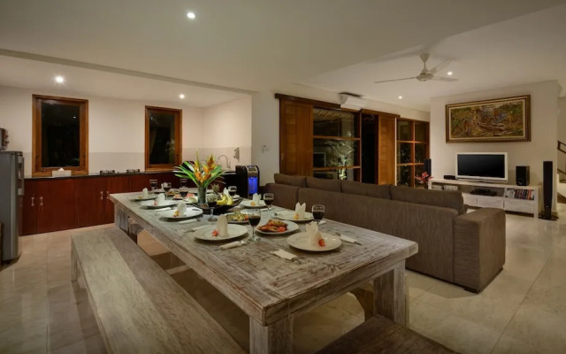 Balangan Beach Villa