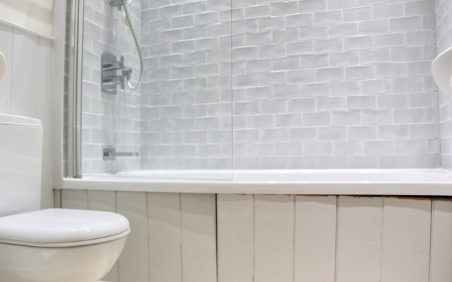 Refurbished Victorian Flat in City Centre