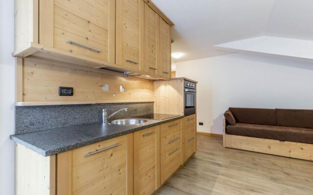 RICCI 15, two-room apartment. (022036-AT-066158)-403 RICCI INT. 15