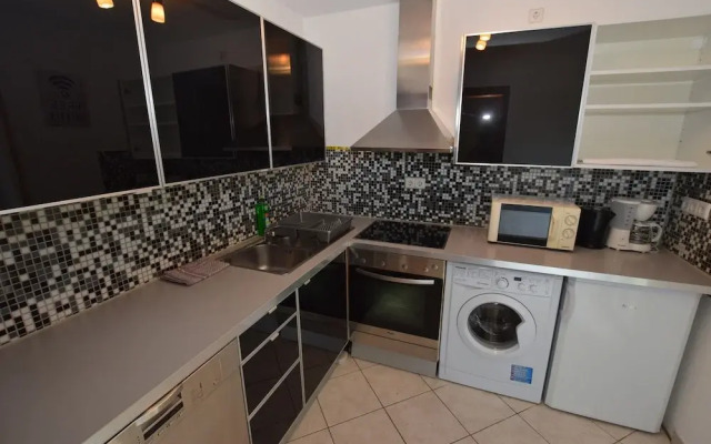 AB Apartment 39