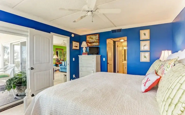 Popular Amelia South Panoramic Ocean View Condo by RedAwning