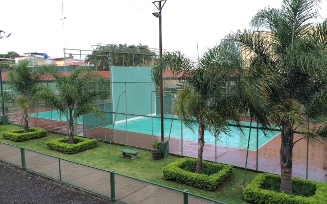 Costa Rica Tennis Club & Hotel