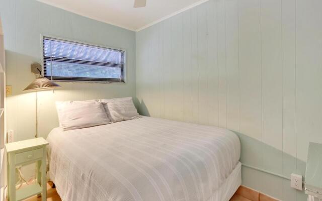 Sunset Beach House - Beach Hugger 1