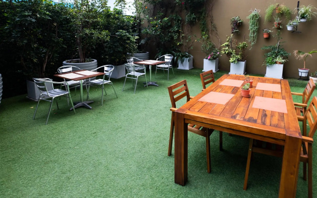 474 Buenos Aires Hotel