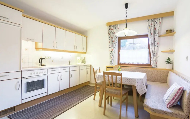 Contemporary Apartment in Kampl near Ski Area