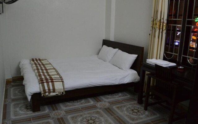 Mac Tu Khoa Hostel