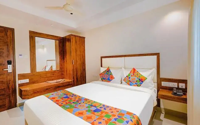 Fabhotel Phoenix Brookfield