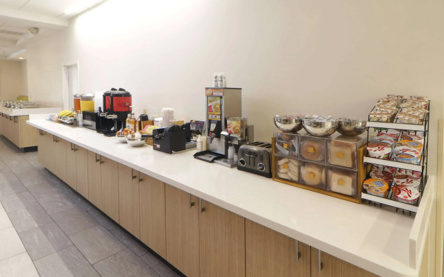 Wyndham Garden McAllen at La Plaza Mall