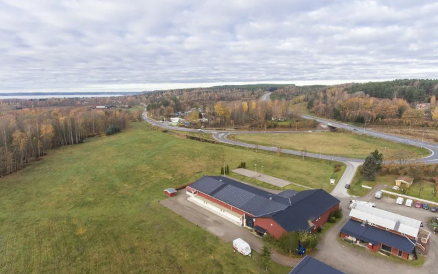 Tallbackens Gård & Vandrarhem - Hostel