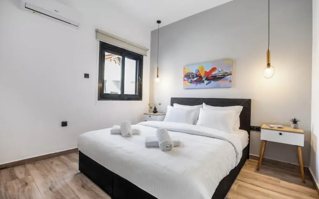 Sway - Chic 1-BR Apt & Balcony in Athens