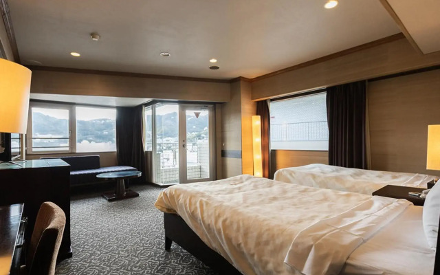 Atami Season Hotel