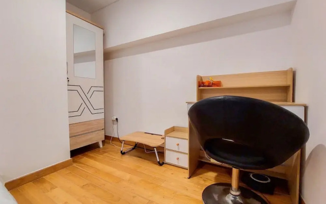 Spacious And Elegant Studio Loft Kingland Avenue Apartment