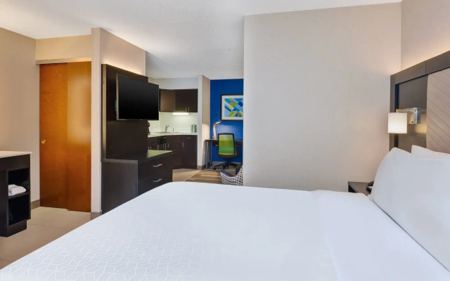 Holiday Inn Express & Suites Blacksburg - University Area by IHG