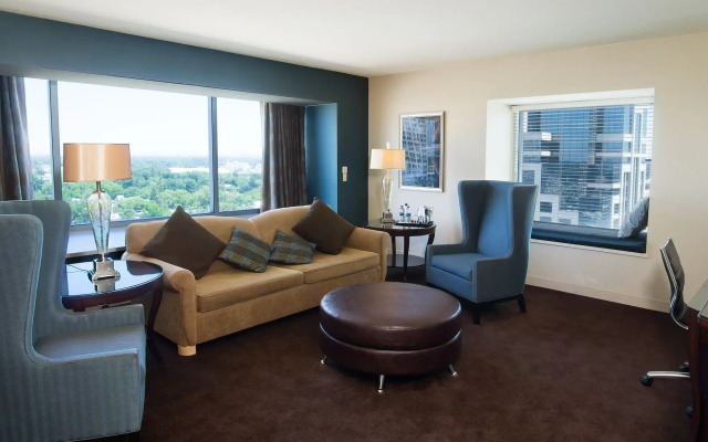 Sheraton Grand Sacramento Hotel