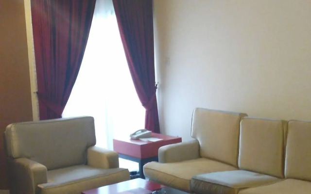 Royal Crown Hotel & Suites