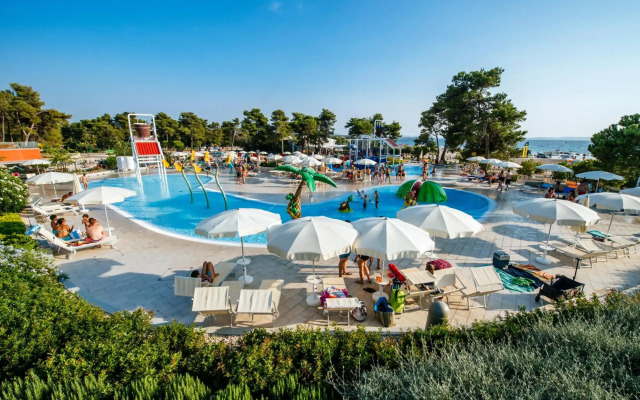 Zaton Holiday Resort Mobile Homes