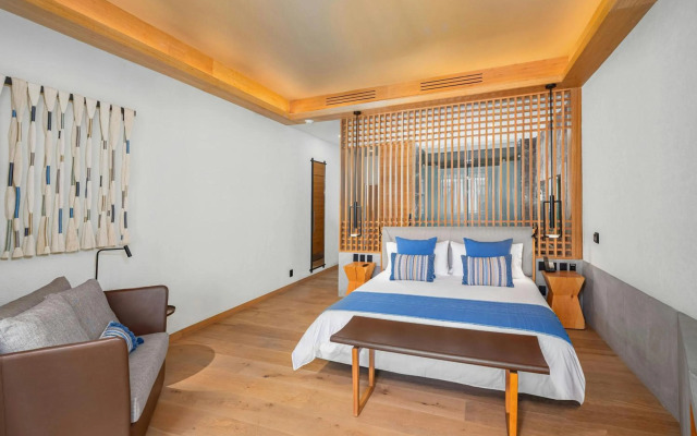 Cleviá, San Miguel de Allende, Autograph Collection