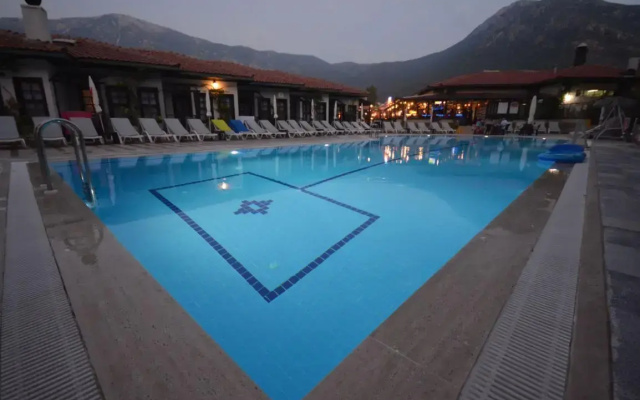 Hisar Holiday Club
