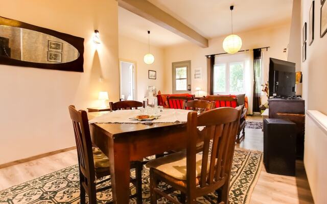 Homely Holiday Home in Sernikaki with Balcony