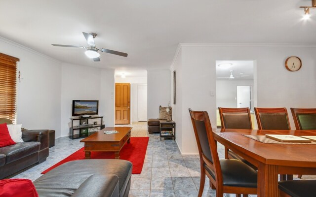 Maroochydore Family Home plus pool