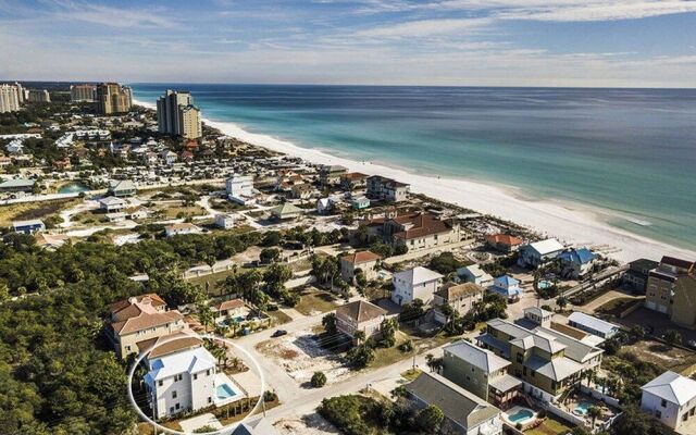 Just Beachy by Five Star Properties