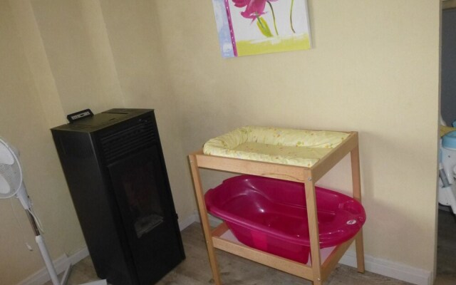 Property With 2 Bedrooms in Rougemont