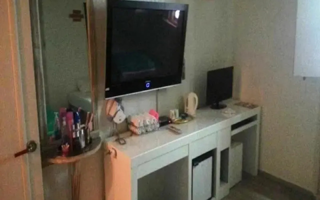 Goodstay Hotel I