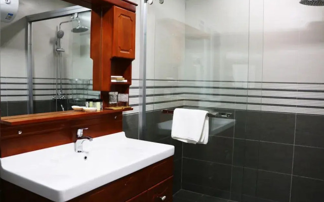 Yi Su Hotel Disneyland Pudong Airport