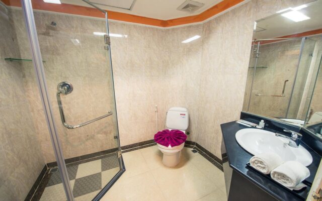 Lucky Star Hotel