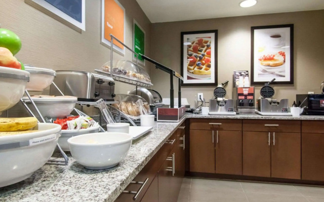 Comfort Suites Central/I-44