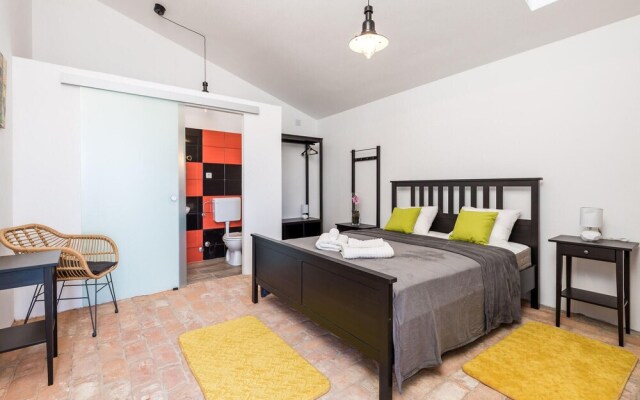 Amazing Home in Novalja With 5 Bedrooms and Wifi