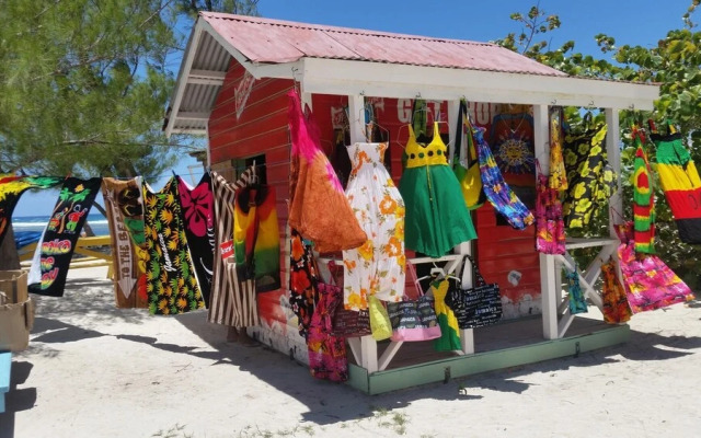 2 Bed-sleeps 4-gated Community-5 Min Town Centre